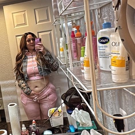  is Female Escorts. | Detroit | Michigan | United States | AmorousHug