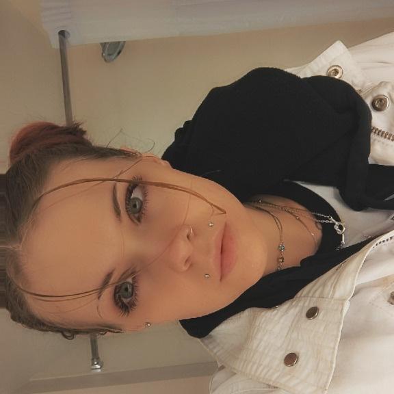 is Female Escorts. | Medford | Oregon | United States | AmorousHug