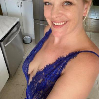  is Female Escorts. | Ottawa | Ontario | Canada | AmorousHug