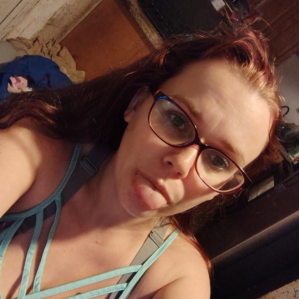  is Female Escorts. | Quad Cities | Iowa | United States | AmorousHug