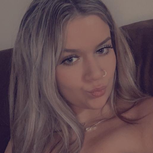  is Female Escorts. | Bismarck | North Dakota | United States | AmorousHug