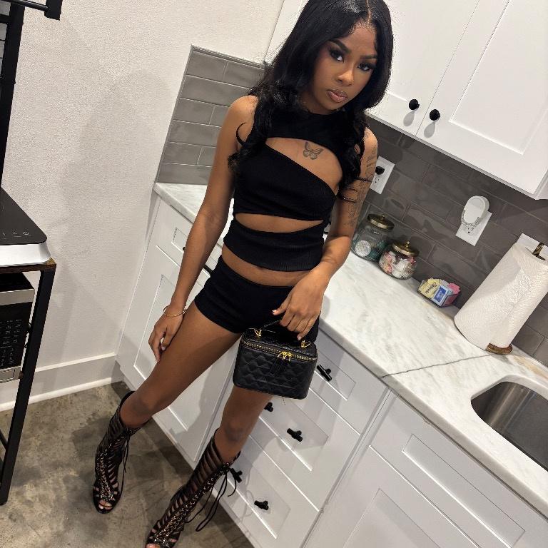  is Female Escorts. | Martinsburg | West Virginia | United States | AmorousHug