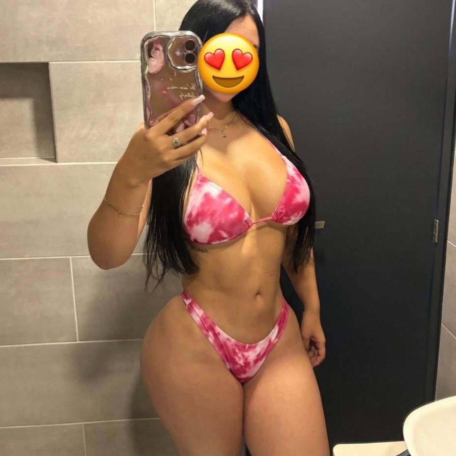  is Female Escorts. | Madison | Wisconsin | United States | AmorousHug