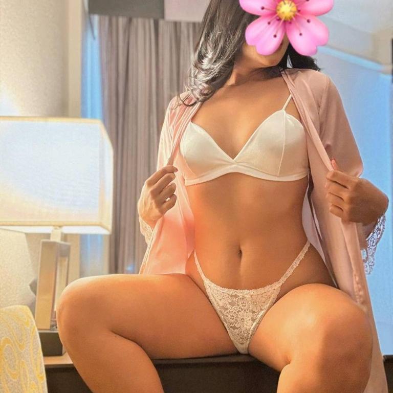  is Female Escorts. | Bronx | New York | United States | AmorousHug