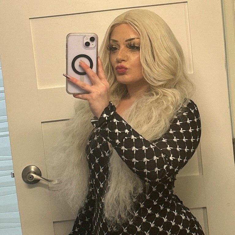  is Female Escorts. | Harrisonburg | Virginia | United States | AmorousHug