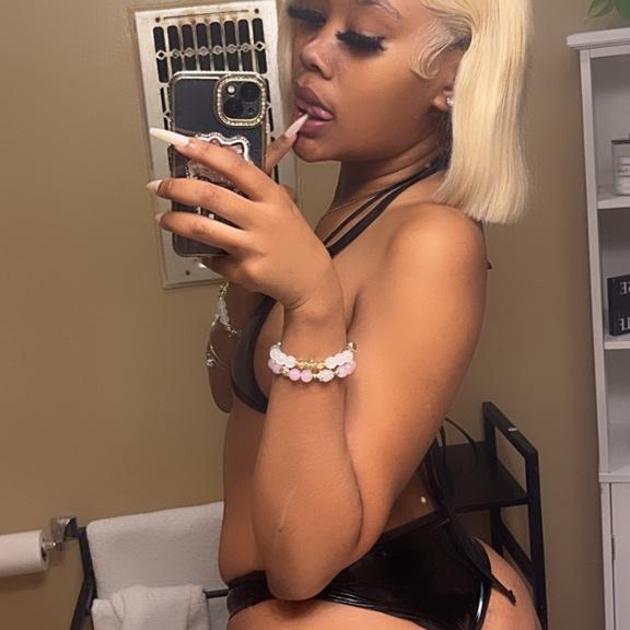  is Female Escorts. | Lafayette | Louisiana | United States | AmorousHug