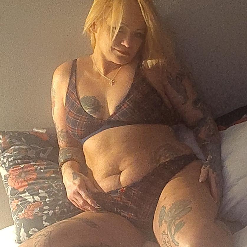  is Female Escorts. | Ann Arbor | Michigan | United States | AmorousHug