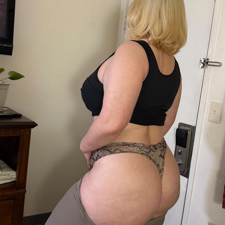  is Female Escorts. | Charlotte | North Carolina | United States | AmorousHug