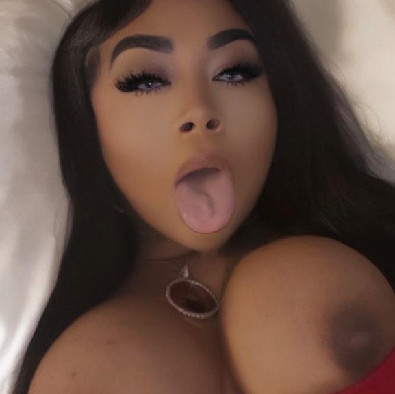  is Female Escorts. | Norfolk | Virginia | United States | AmorousHug