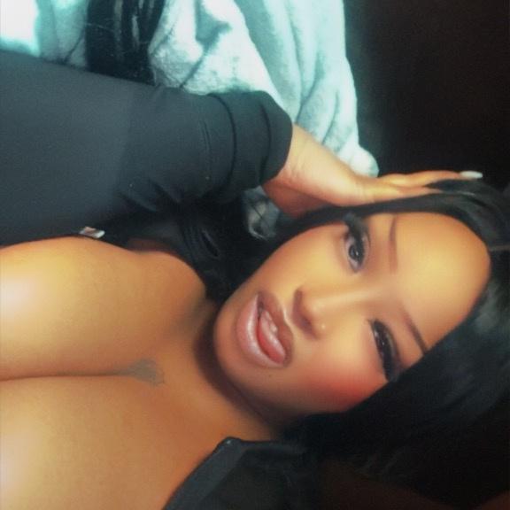  is Female Escorts. | Edmonton | Alberta | Canada | AmorousHug