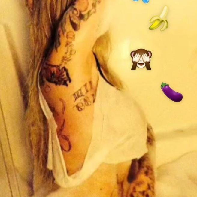  is Female Escorts. | Hickory | North Carolina | United States | AmorousHug