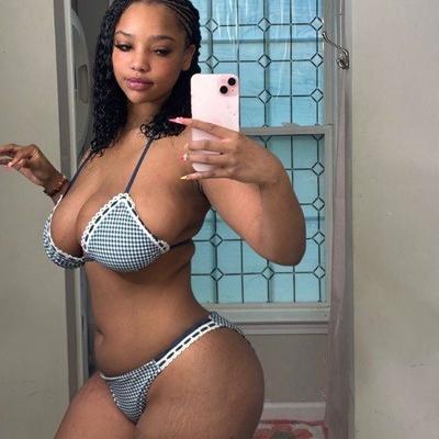  is Female Escorts. | New River Valley | Virginia | United States | AmorousHug