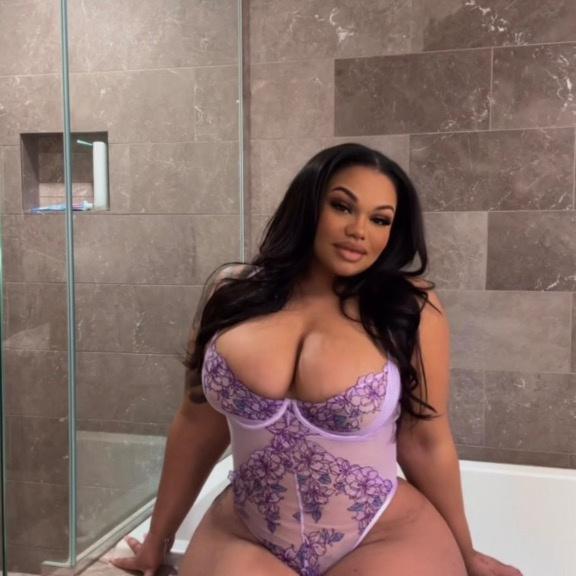  is Female Escorts. | Wenatchee | Washington | United States | AmorousHug