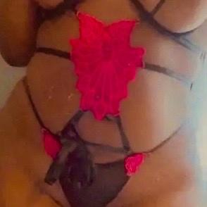  is Female Escorts. | Appleton | Wisconsin | United States | AmorousHug