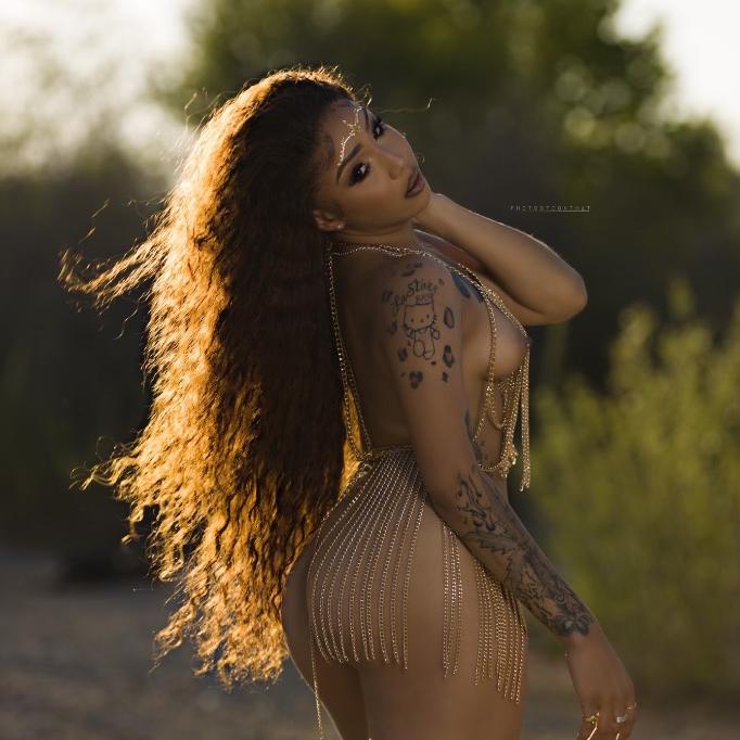  is Female Escorts. | Big Island | Hawaii | United States | AmorousHug