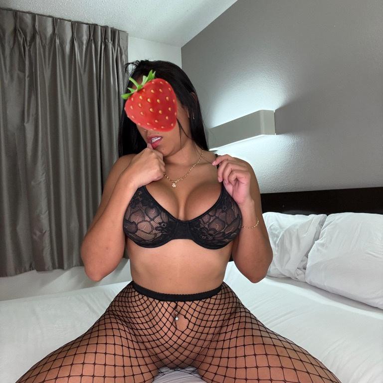  is Female Escorts. | Detroit | Michigan | United States | AmorousHug