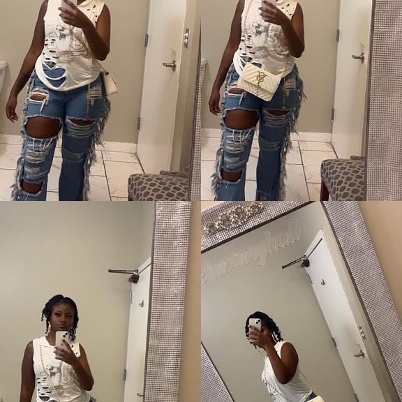  is Female Escorts. | Harrisburg | Pennsylvania | United States | AmorousHug