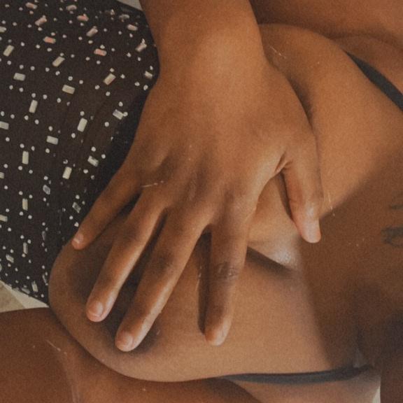  is Female Escorts. | El Paso | Texas | United States | AmorousHug