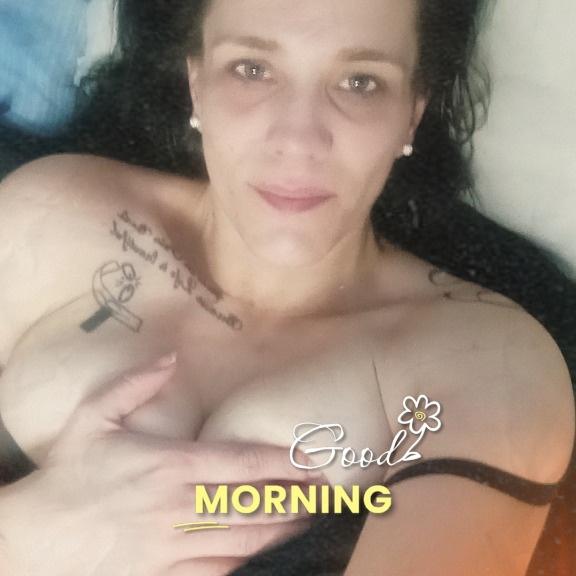  is Female Escorts. | Calgary | Alberta | Canada | AmorousHug