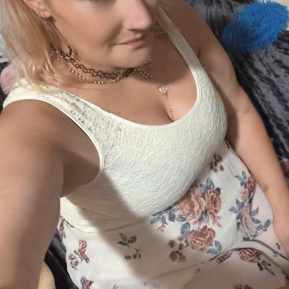  is Female Escorts. | Boston | Massachusetts | United States | AmorousHug