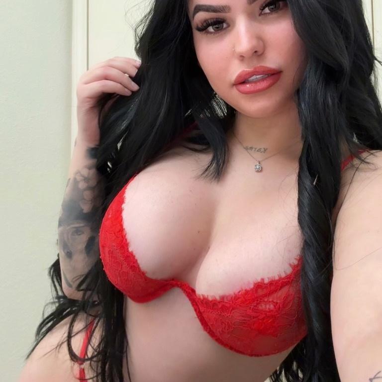  is Female Escorts. | Detroit | Michigan | United States | AmorousHug