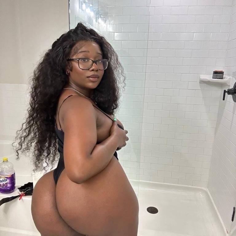  is Female Escorts. | Manchester | New Hampshire | United States | AmorousHug