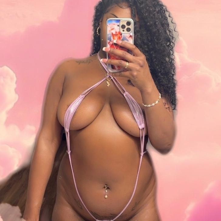  is Female Escorts. | Palm Springs | California | United States | AmorousHug