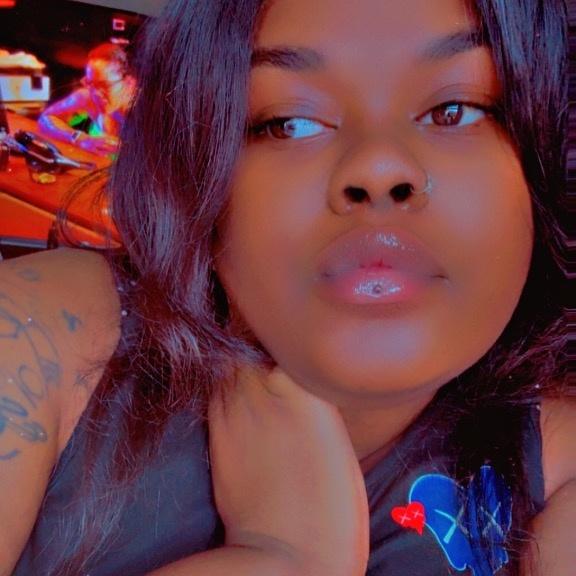  is Female Escorts. | Milwaukee | Wisconsin | United States | AmorousHug