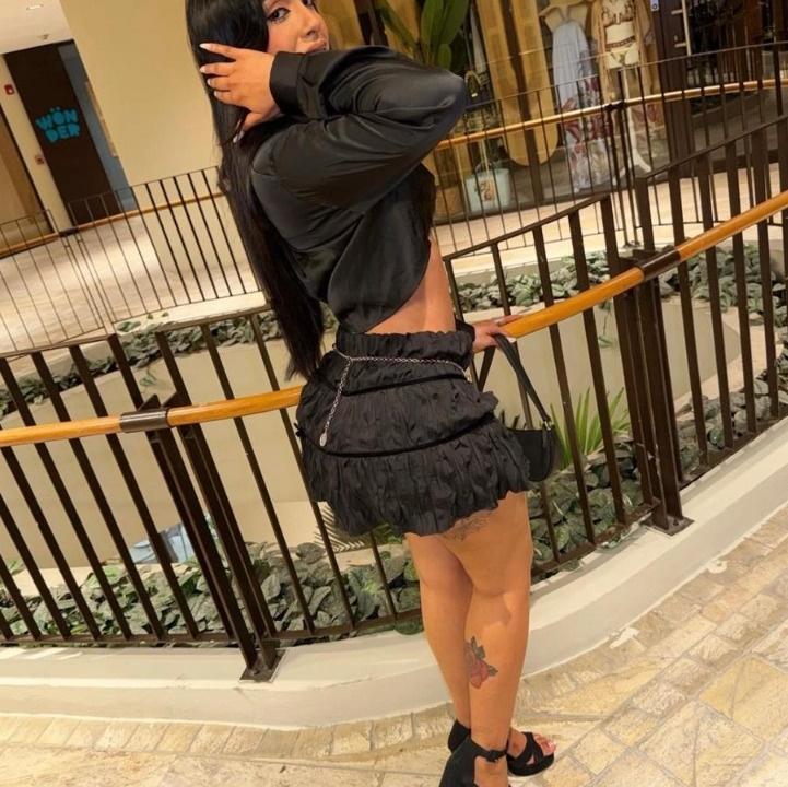  is Female Escorts. | Madison | Wisconsin | United States | AmorousHug