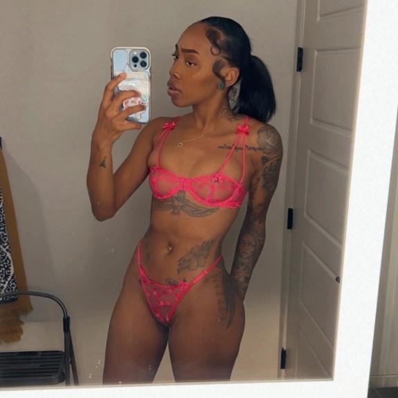  is Female Escorts. | Baton Rouge | Louisiana | United States | AmorousHug