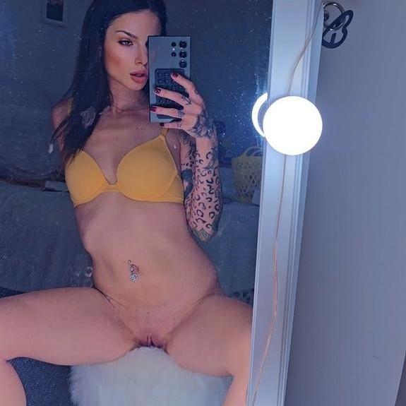  is Female Escorts. | Lincoln | Nebraska | United States | AmorousHug