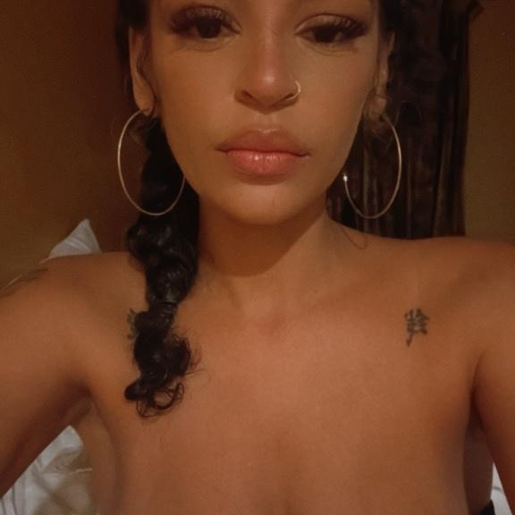  is Female Escorts. | Ventura | California | United States | AmorousHug