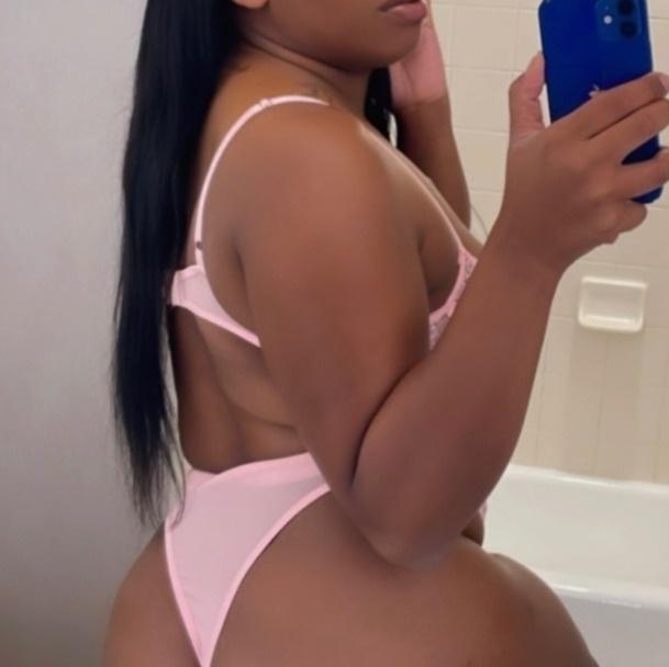  is Female Escorts. | Bemidji | Minnesota | United States | AmorousHug