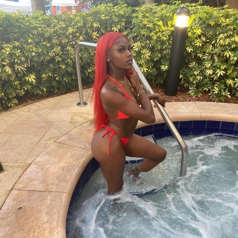  is Female Escorts. | Baton Rouge | Louisiana | United States | AmorousHug