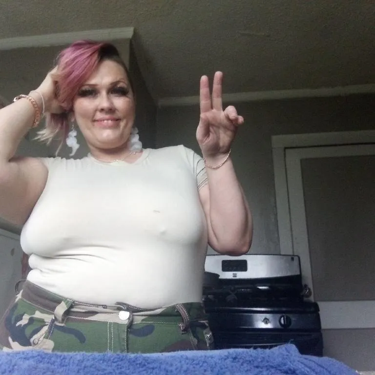  is Female Escorts. | Memphis | Tennessee | United States | AmorousHug