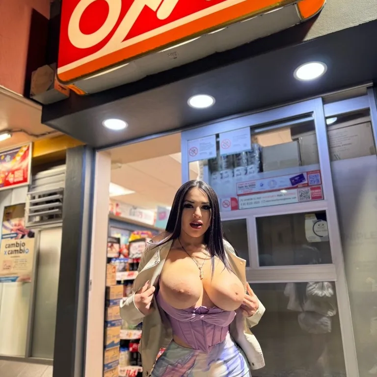  is Female Escorts. | Seattle | Washington | United States | AmorousHug