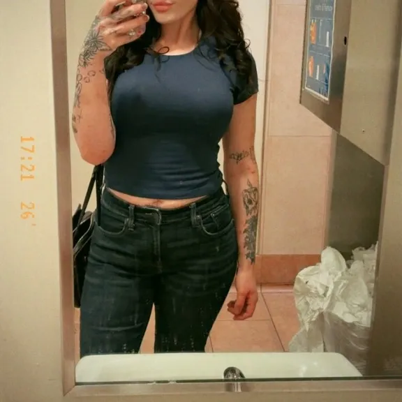  is Female Escorts. | Bend | Oregon | United States | AmorousHug