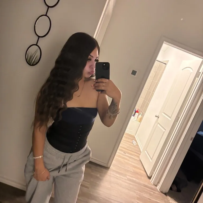  is Female Escorts. | Wichita | Kansas | United States | AmorousHug