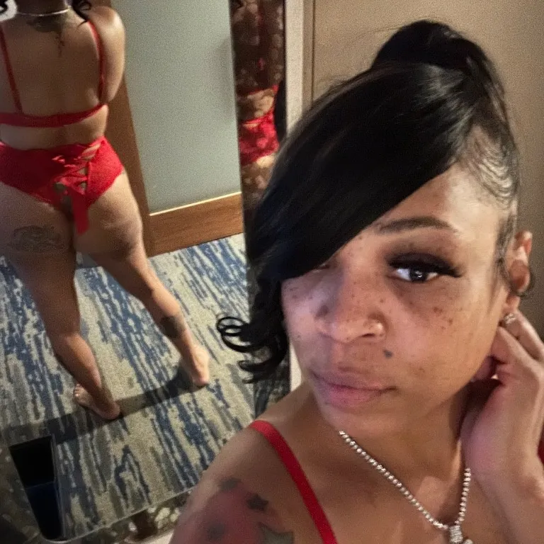  is Female Escorts. | Detroit | Michigan | United States | AmorousHug