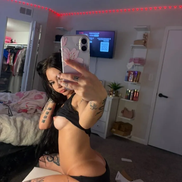  is Female Escorts. | Sioux City | Iowa | United States | AmorousHug