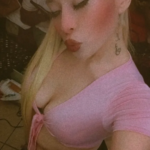  is Female Escorts. | Rapid City | South Dakota | United States | AmorousHug