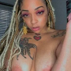  is Female Escorts. | Chambersburg | Pennsylvania | United States | AmorousHug