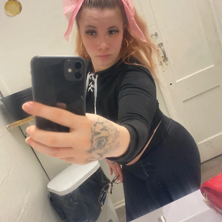  is Female Escorts. | Sandusky | Ohio | United States | AmorousHug