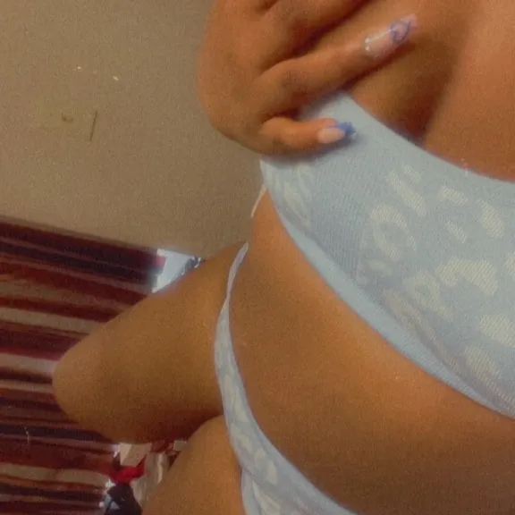  is Female Escorts. | Racine | Wisconsin | United States | AmorousHug