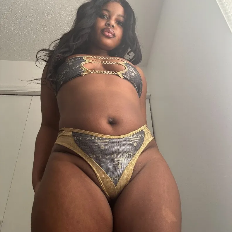  is Female Escorts. | Holland | Michigan | United States | AmorousHug