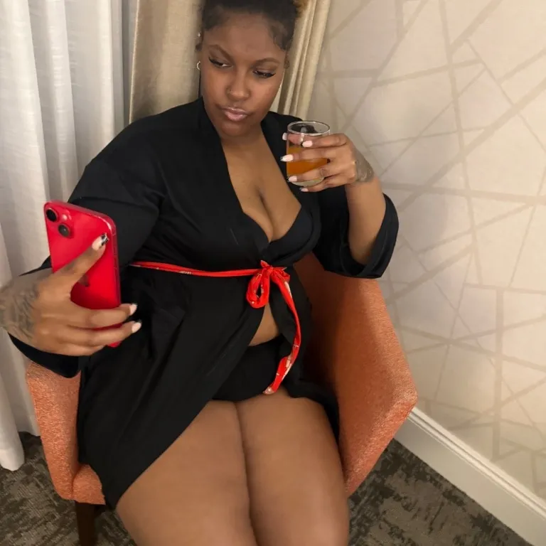  is Female Escorts. | Tuscaloosa | Alabama | United States | AmorousHug