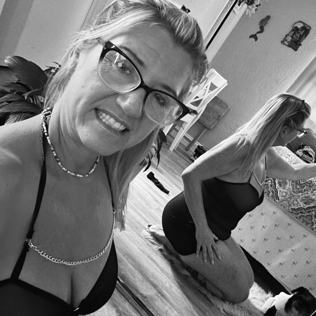  is Female Escorts. | Allentown | Pennsylvania | United States | AmorousHug