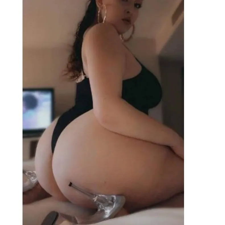  is Female Escorts. | Memphis | Tennessee | United States | AmorousHug