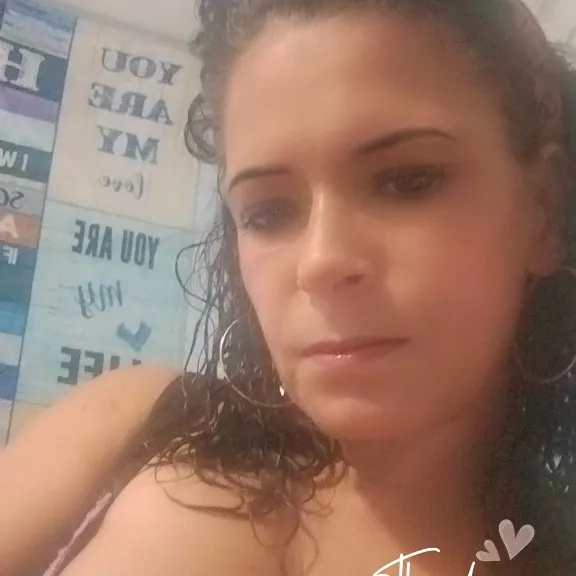  is Female Escorts. | Edmonton | Alberta | Canada | AmorousHug