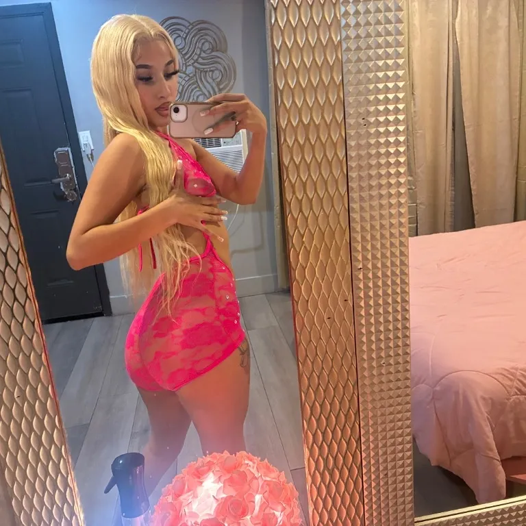  is Female Escorts. | Los Angeles | California | United States | AmorousHug